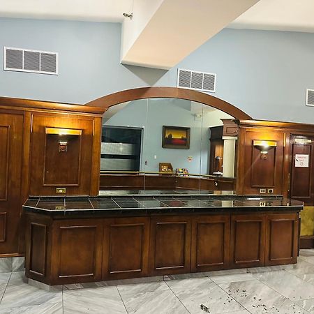 Town Inn Бордентаун Экстерьер фото